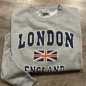 Sports Club London England, gray crewneck cropped long sleeve sweatshirt medium